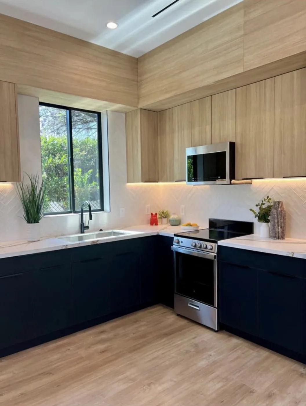 Navy & Oak Chef's Kitchen
